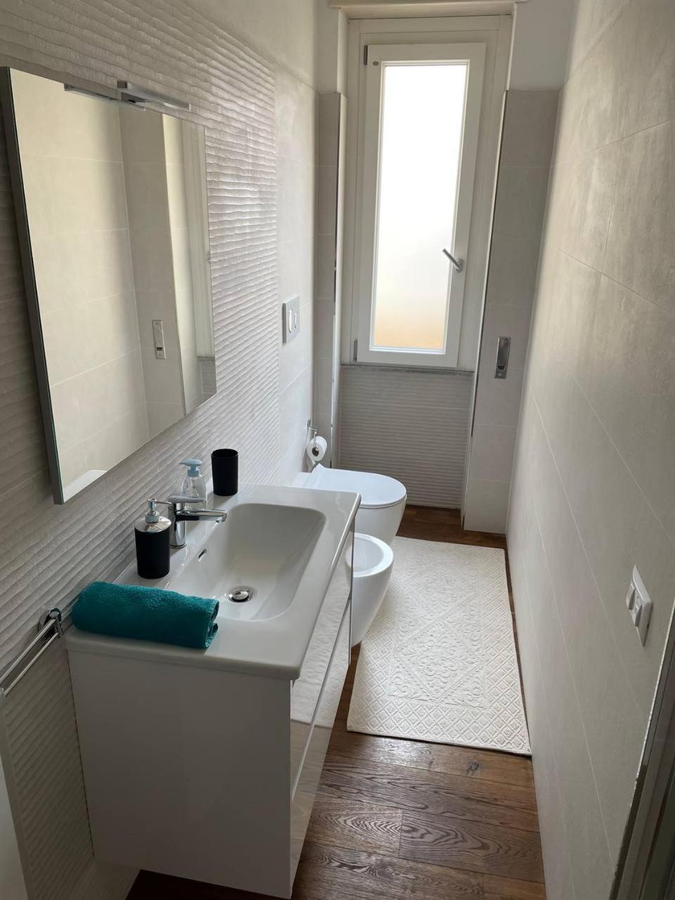 T-Rooms Каляри Екстериор снимка