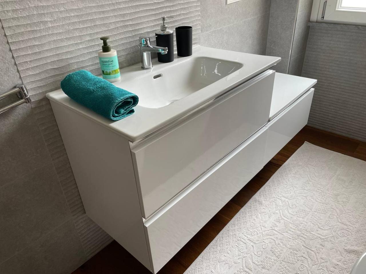 T-Rooms Каляри Екстериор снимка